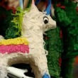 <b>Piñata! - Ein spannender Brauch in Mexiko</b>