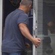 Ein Mann. In einem Shirt. In NYC.